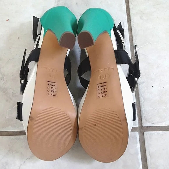 Michael Antonio Color Block Platform Sandals - Picture 3 of 7